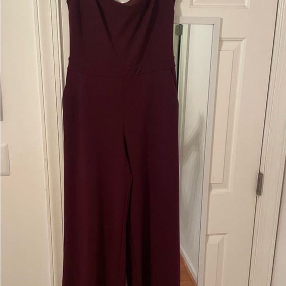 Burgundy jumpsuit size Medium, runs big
Good condition - Picture 2 of 4